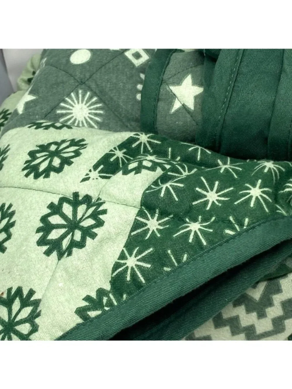 Hallmark Full/Queen Flannel Tree Print Quilts Green